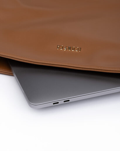 you_bag_black_toffee_05